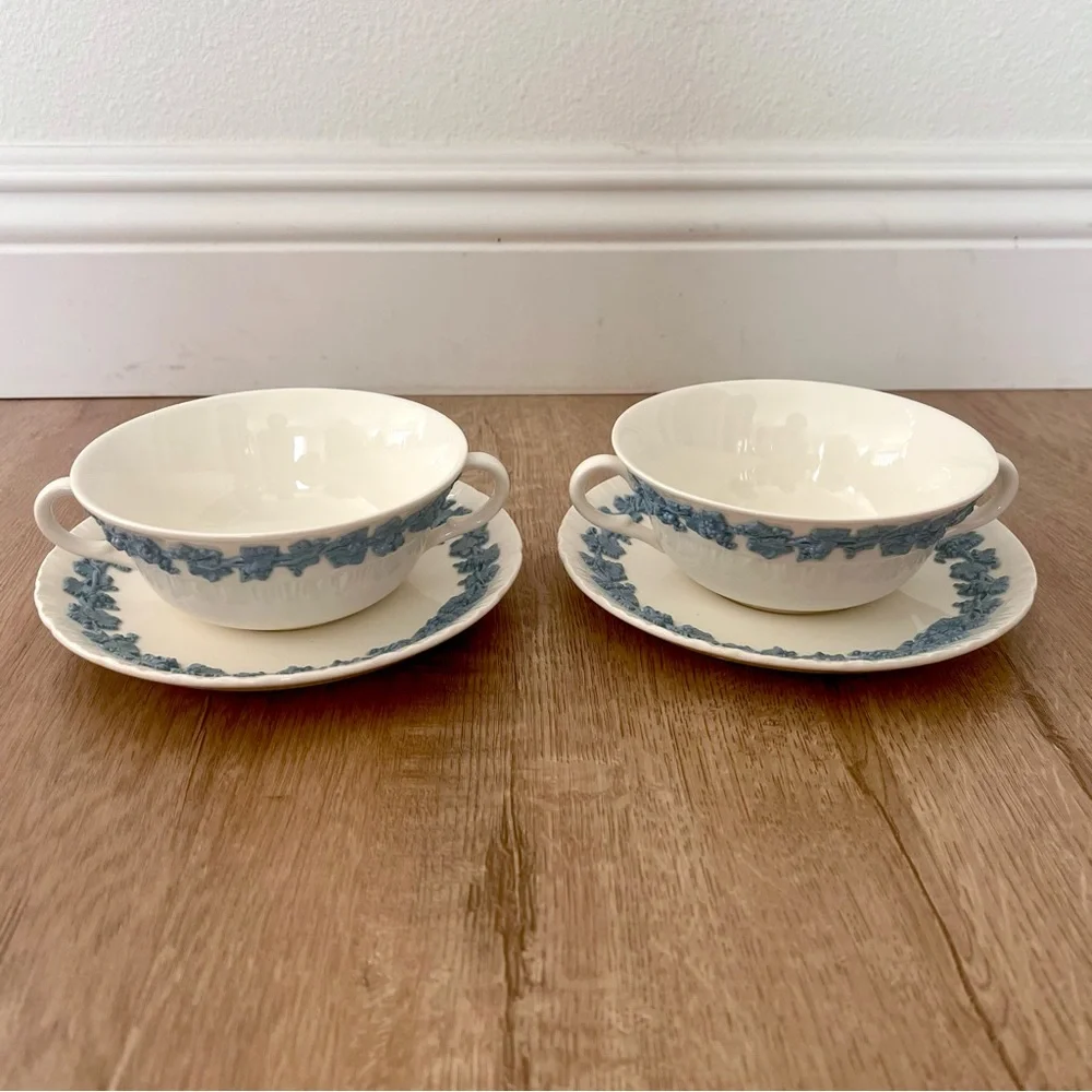 2 Set Wedgwood‎ 3D Lavender Blue Grape On Cream Queensware Soup Bowls & Saucers